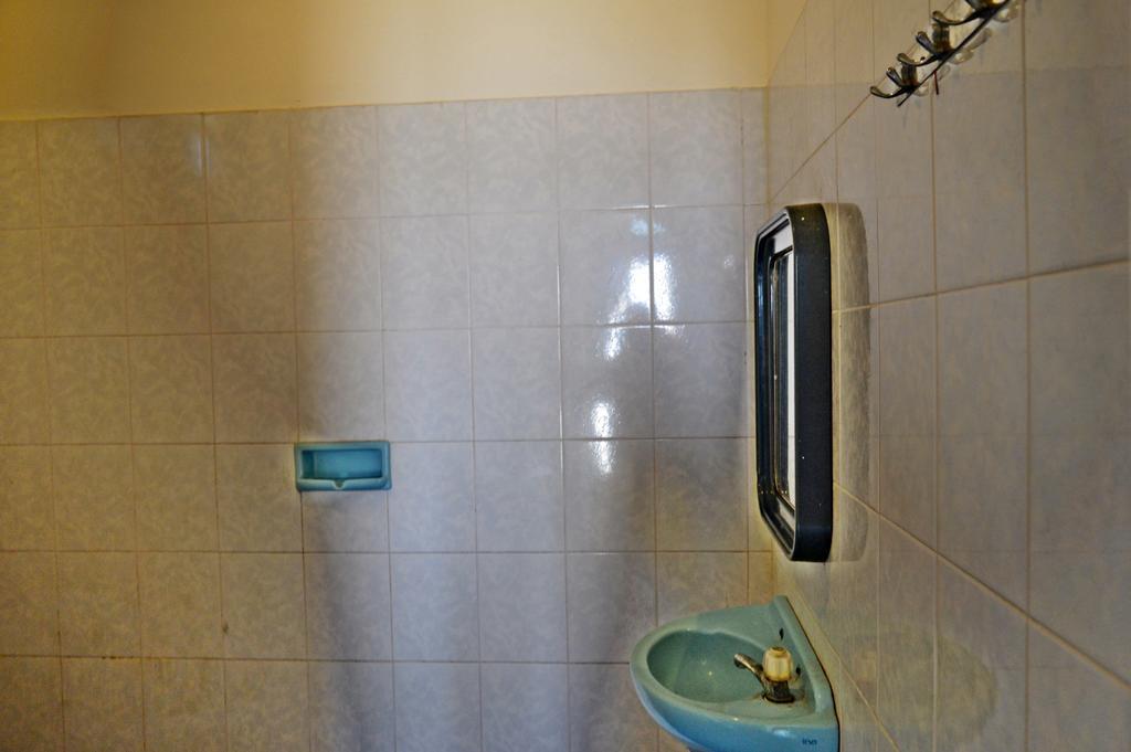 Yulia 2 Homestay Sanur מראה חיצוני תמונה