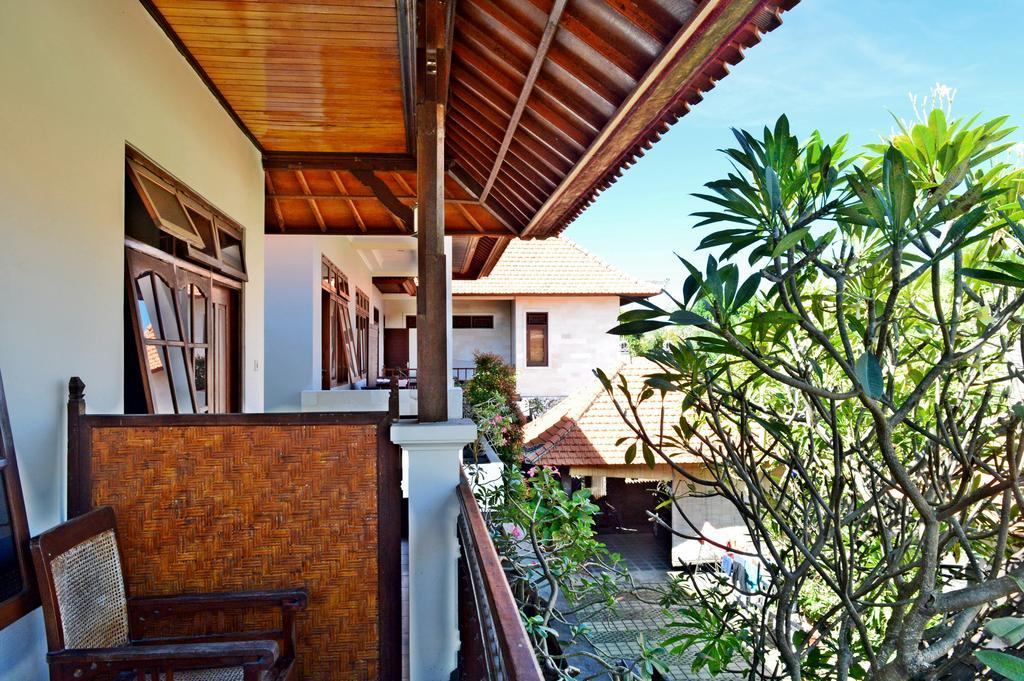 Yulia 2 Homestay Sanur מראה חיצוני תמונה
