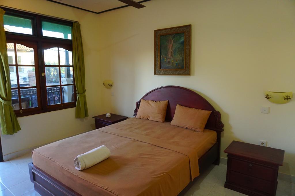 Yulia 2 Homestay Sanur מראה חיצוני תמונה
