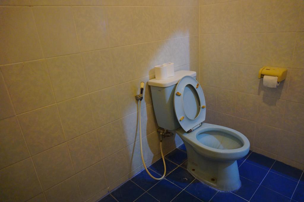 Yulia 2 Homestay Sanur מראה חיצוני תמונה